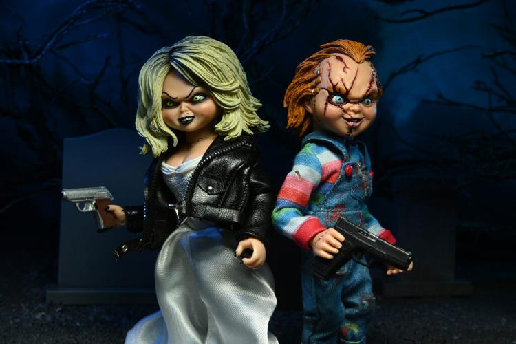 Chucky and Tiffany arrive in town! Chucky and Tiffany arrive in town! Get ready for some killer fun!
