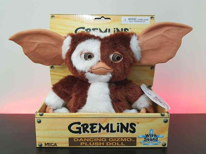 Christmas is for Gremlins! Christmas is for Gremlins! Come and see our Christmas gifts in our Gremlin range. From Christmas Winter Carol scene to our Gizmo Plush Doll and Puppet Gremlin!